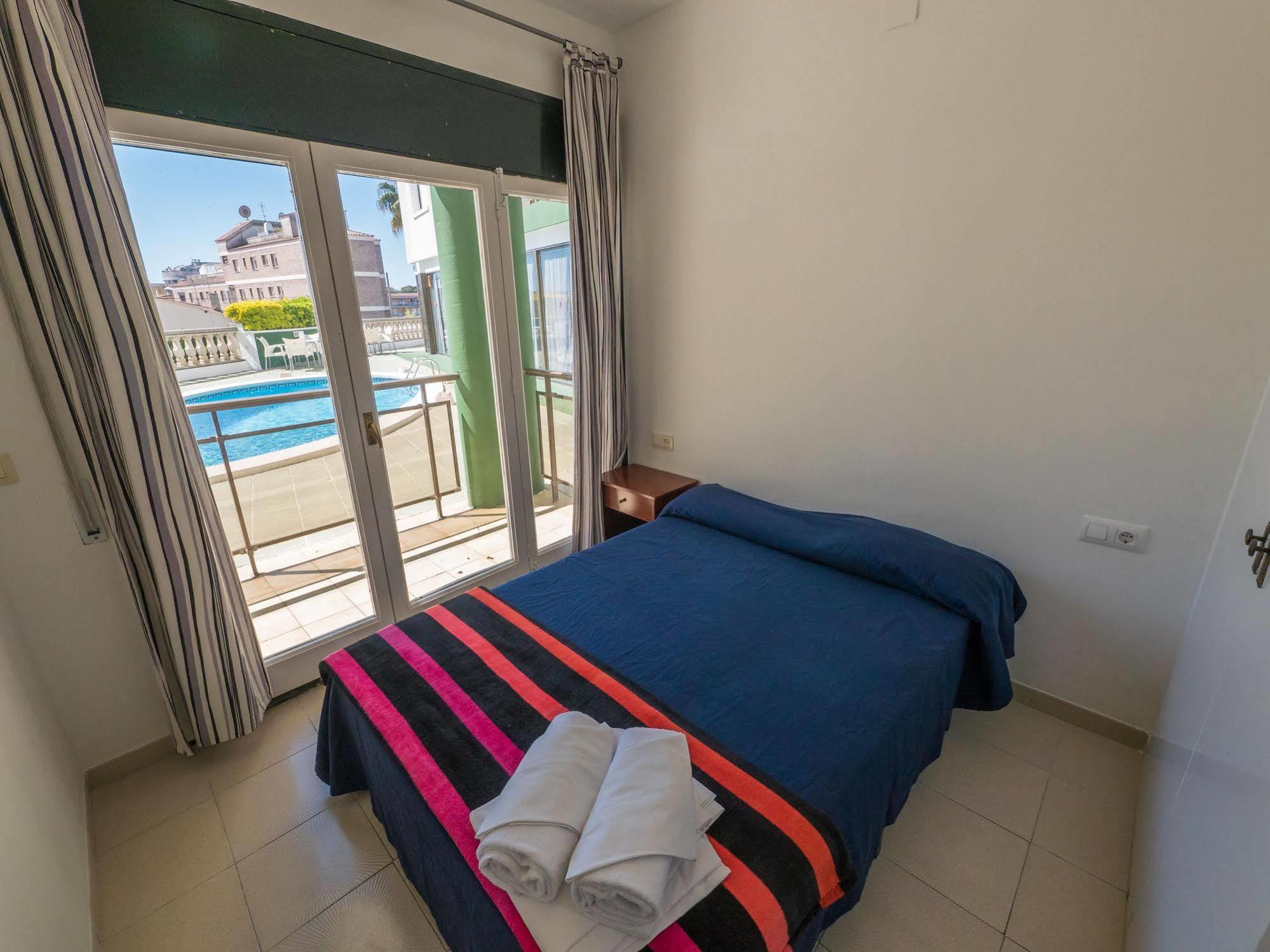 Apartamentos Ar Melrose Place Lloret de Mar Ngoại thất bức ảnh